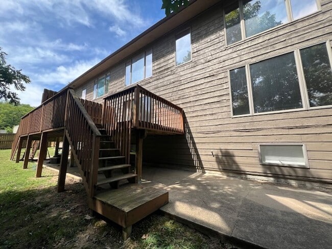 Building Photo - 201- 203 Briarcrest Ct