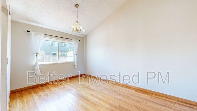 Building Photo - 848 Sprucewood Ct