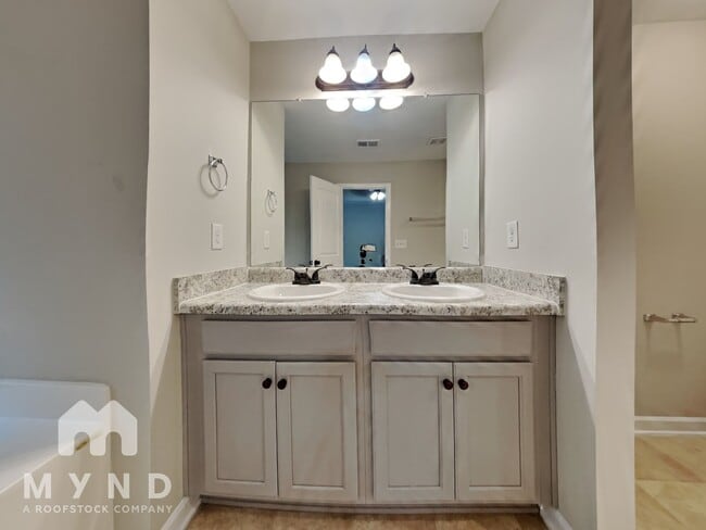 Building Photo - 3465 Shoal Oak Ct