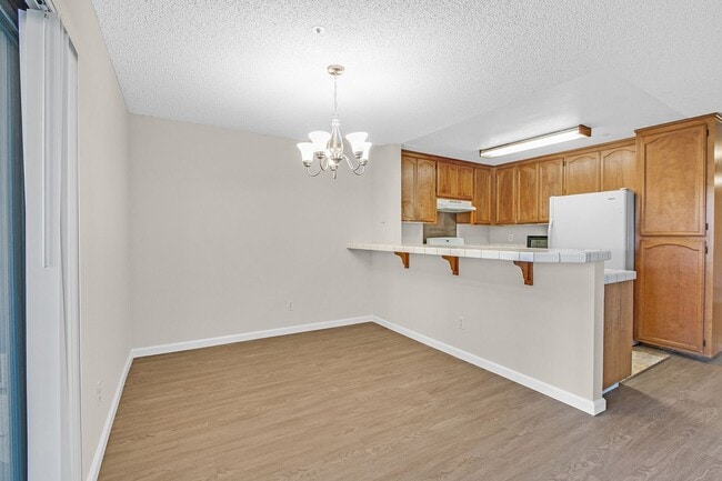 Building Photo - Fabulous condo at the Saddleback complex