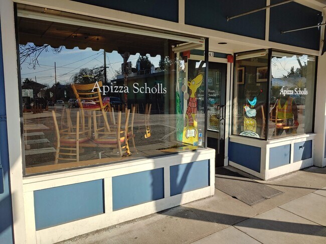 Building Photo - 5028 SE Hawthorne Blvd