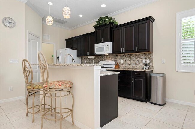 Building Photo - 4720 Claremont Park Dr