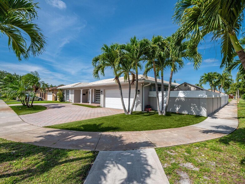 Primary Photo - 3740 N 53rd Ave
