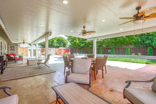 Building Photo - 1176 Koch Ln