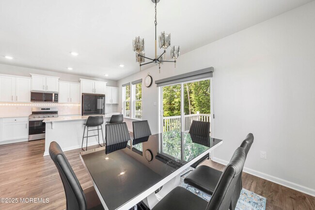 Building Photo - 64 Wembley Wy