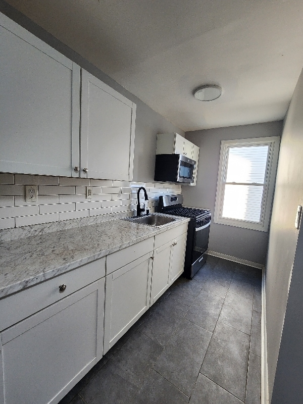 Building Photo - 980 Pembroke St