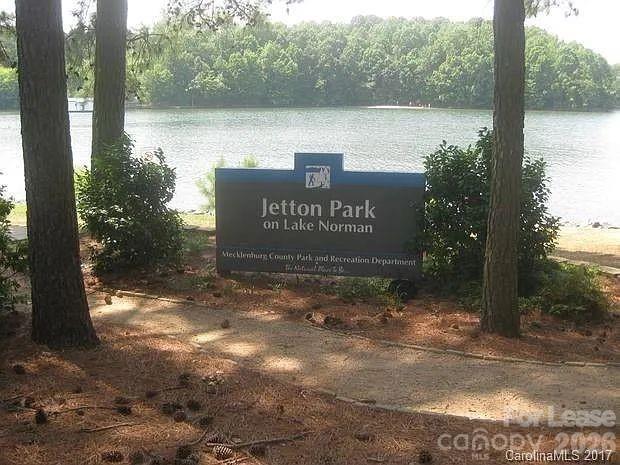 Building Photo - 20309 Northport Dr