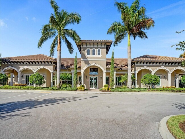 Building Photo - 4810 Eucalyptus Dr