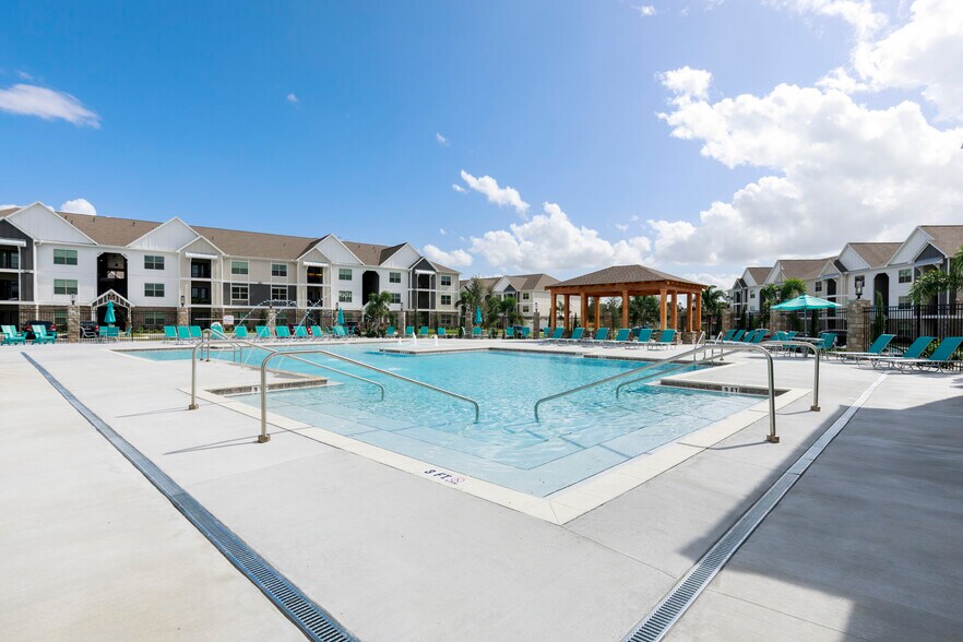 The Bridgewater Grand 5546 Autumn Ridge Rd Lakeland FL 33805