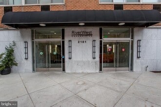 Building Photo - 2101 Chestnut St