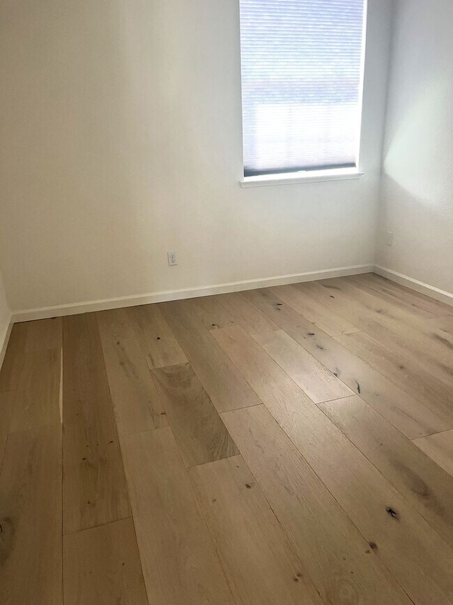 Building Photo - Welcome Home