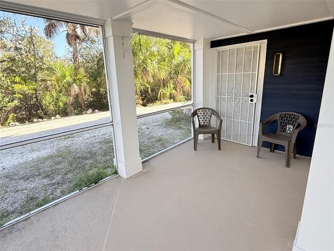 Building Photo - 707 40th St W