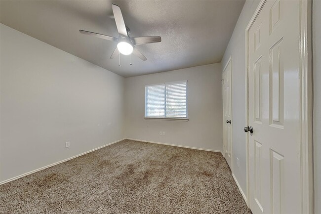 Building Photo - 40 Rockfern Rd