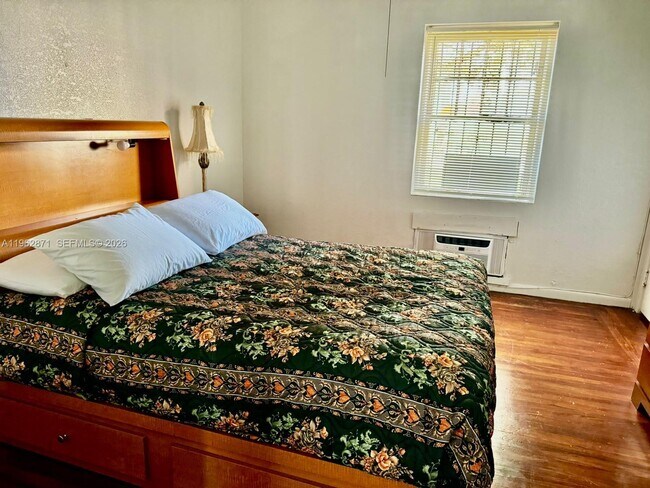 Building Photo - 1800 Fillmore St