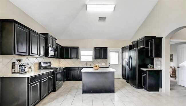 Building Photo - 1133 Tailwater Cv