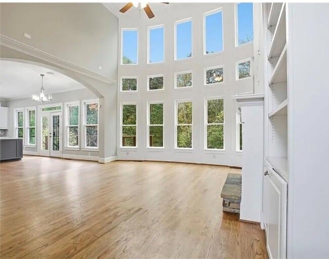 Building Photo - 845 Botanica Way