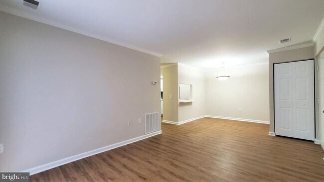 Building Photo - 18308 Streamside Dr