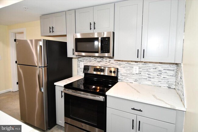 Building Photo - 1040 Bladensburg Rd NE