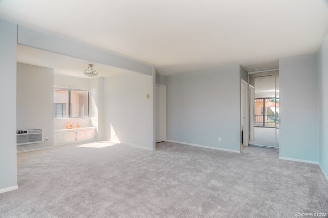 Building Photo - Upper level 2BR/2BA Condo for rent in Mira Mesa!