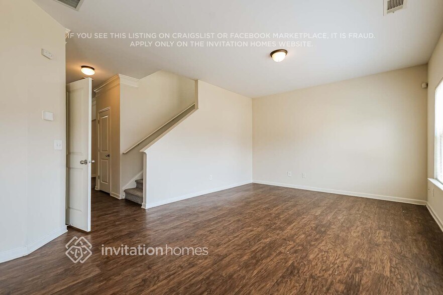 Building Photo - 4232 Oak Field Dr