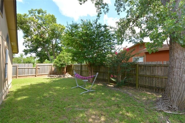 Building Photo - 3013 Cottonweed Trail