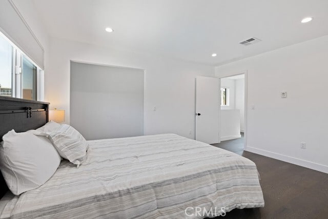 Building Photo - 11245 Greenlawn Ave