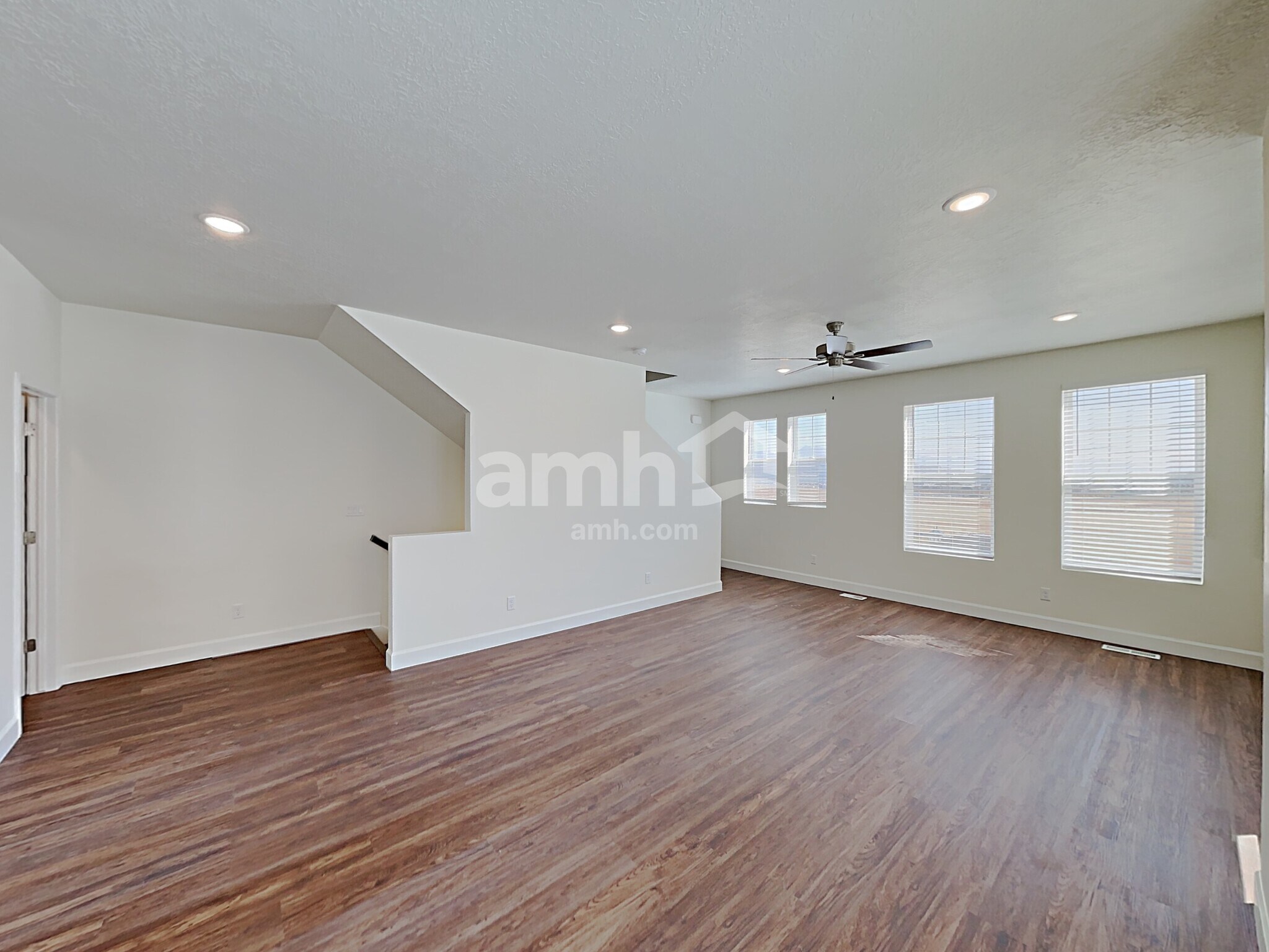 Building Photo - 6092 W South Jordan Pky