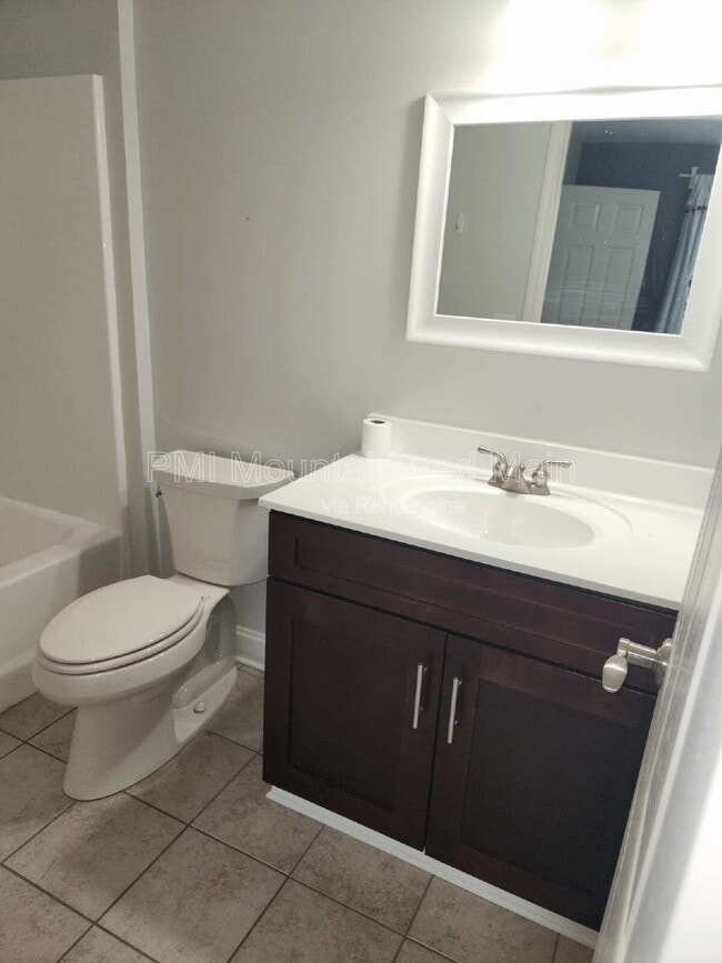 Building Photo - 52 Kirby Rd