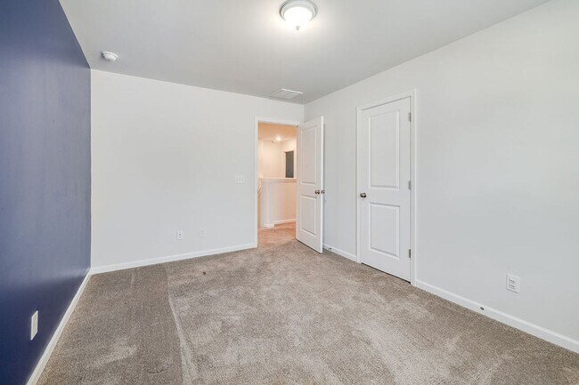 Building Photo - 124 Jennie Dr