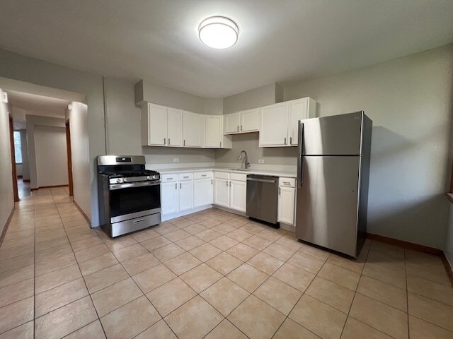 Building Photo - 3905 W Schubert Ave