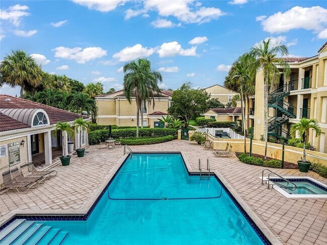 Building Photo - 875 Riverside Dr