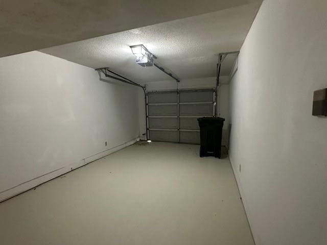 Building Photo - 1000 Dolive Springs Dr