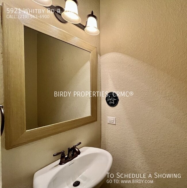 Building Photo - 5921 Whitby Rd