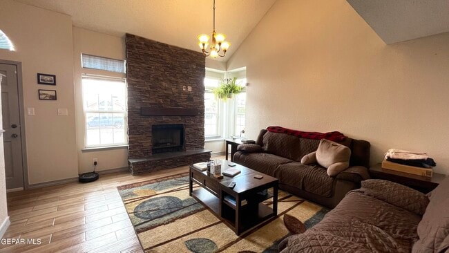 Building Photo - 10721 Pleasant Hills Dr