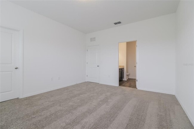 Building Photo - 101 Hidden Lk Lp