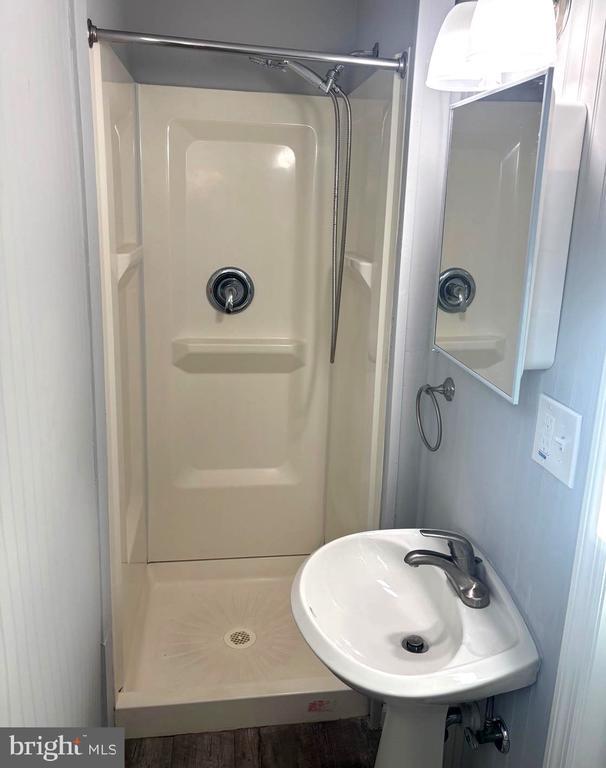 Building Photo - 308 E Union St