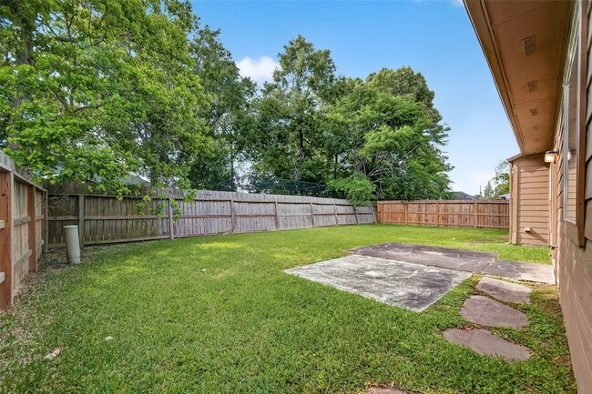 Building Photo - 19407 Arbor Pines Ln