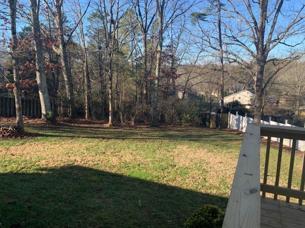 Building Photo - 4 BDRM/2.5BA Home available in Bexhill Subdivision.