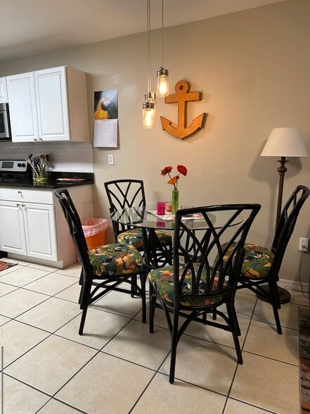 Building Photo - 3463 Brink Cir