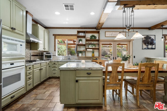 Building Photo - 28123 Gibraltar Ln