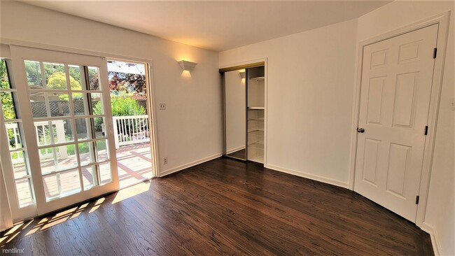 Building Photo - 2 br, 1 bath House - 604 9th Avenue