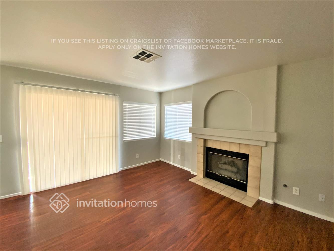 Building Photo - 1221 Taramar St