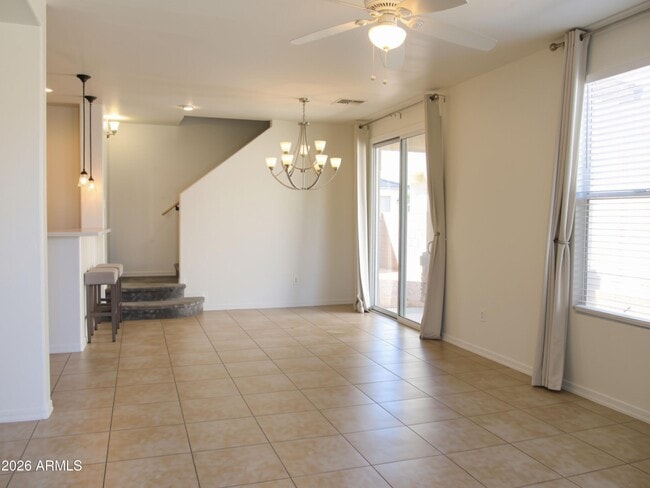 Building Photo - 748 W Paseo Celestial