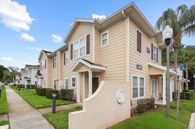 Building Photo - 5366 Diplomat Ct