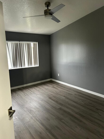 Building Photo - 363 Caribbean Dr