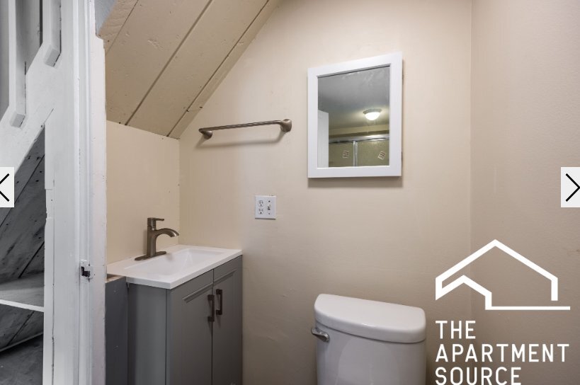 Building Photo - 1501 W Fullerton Ave