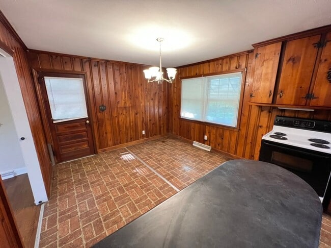 Building Photo - Adorable Apex Ranch on 2 Acres of Land!