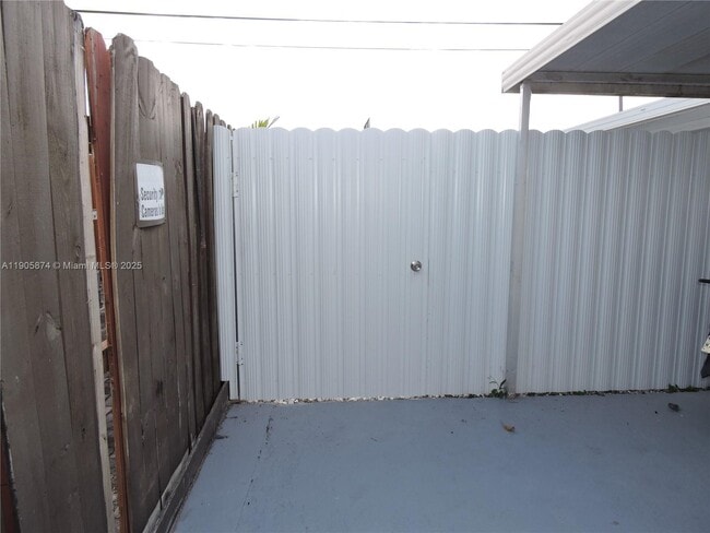 Building Photo - 5451 W 10th Ave