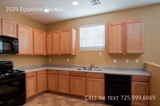Building Photo - 1025 Equator Ave