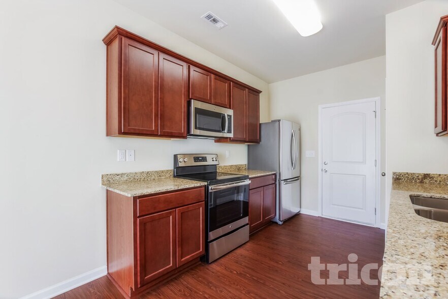 Building Photo - 2058 Aragon Lane